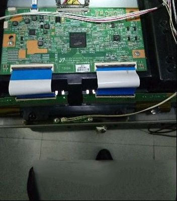 TCL L48F3390A-3D液晶电视图像跳动的检修思路