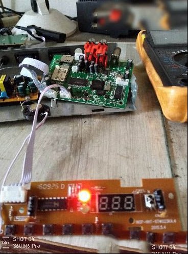 乐百视ABS-A488户户通指示灯亮但不开机的检修