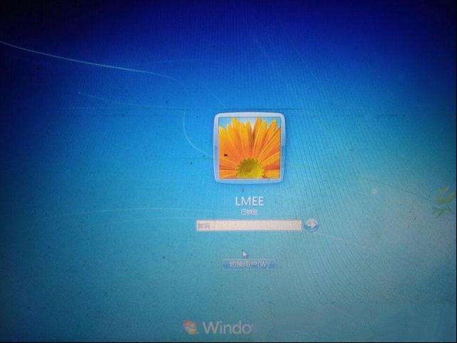 无需借助第三方工具，win7登录界面美化修改方法