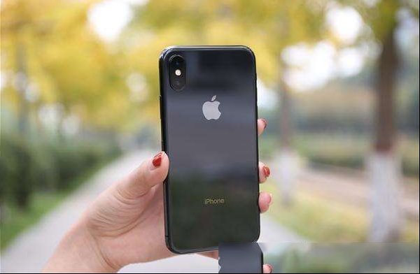 苹果iOS 11锁屏状态下新的通知信息可能会泄露！
