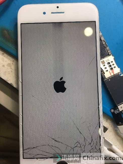iPhone6开机花屏能进系统不触摸维修分享