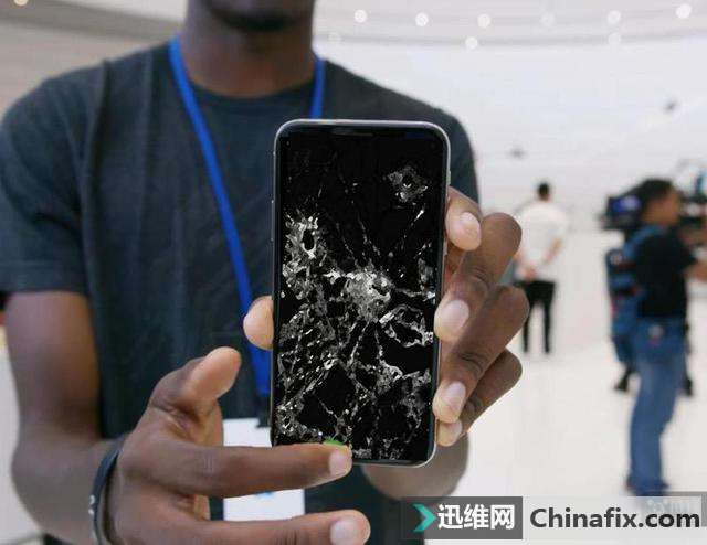 苹果iOS 11.3中 非官方换屏的iPhone 8将“变砖”