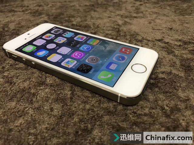 曾经的万元土豪金iPhone5S，如今地位怎么样了呢？
