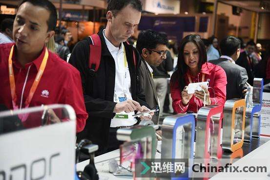 华为计划在美国销售“荣耀”手机