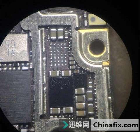iPhone6S Plus卡白苹果，不充电，不联机维修！