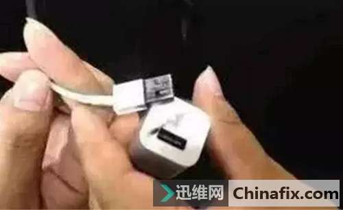 选购手机充电器时，一定要注意这5点！