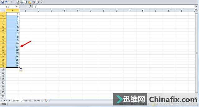 Excel选中即可知道“和”和“平均值”怎么做到的呢？