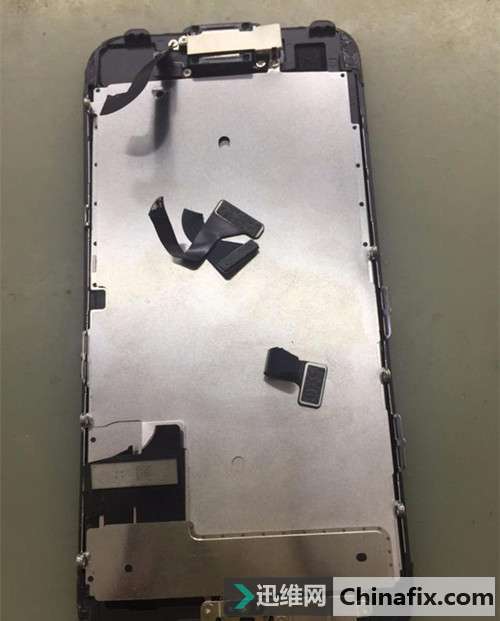iPhone7摔的惨不忍睹，看我妙手回春之功