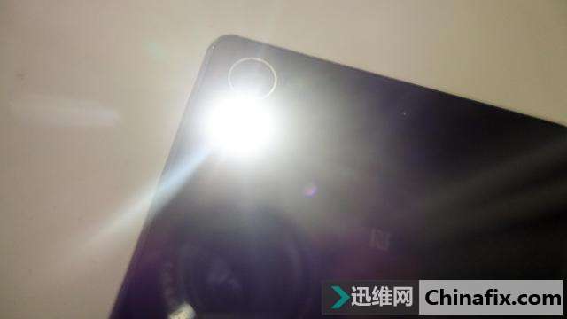 手机手电筒长期开着对手机有危害吗？