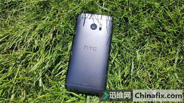 HTC U11手机打头，HTC的三款手机很快升级Andriod8.0 Oreo