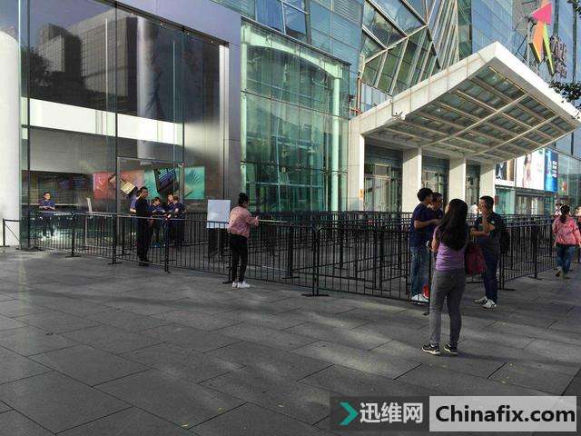 iPhone 8价格再暴跌！现货供应无人问津