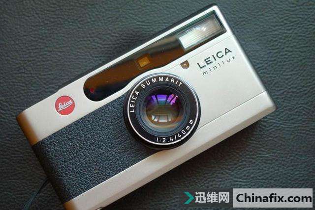 华为颤抖！莱卡手机忽然入网：双镜头+死曲面机身！