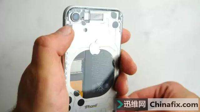 自制 iPhone 8 全透明后壳！