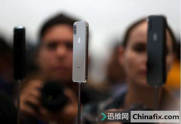 iPhone8刚发布就遭电池膨胀、降价、减产，堪称史上最惨