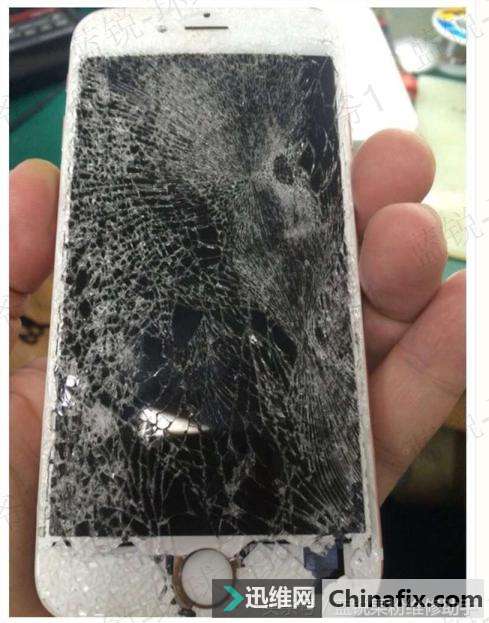重摔的iPhone6S手机无法开机故障案例