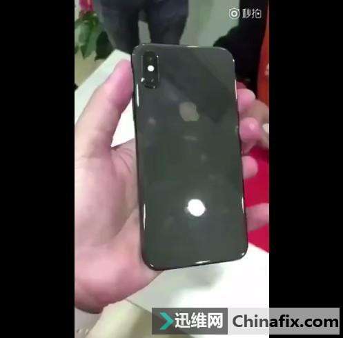 iPhone X拆解全球首亮相 内部结构大变化