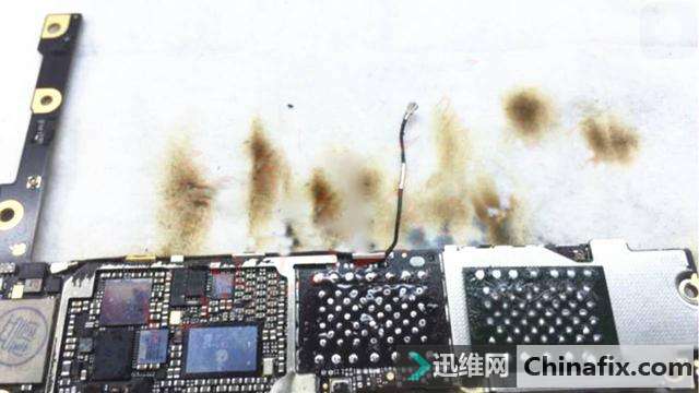 iPhone6P手机不读卡维修案例