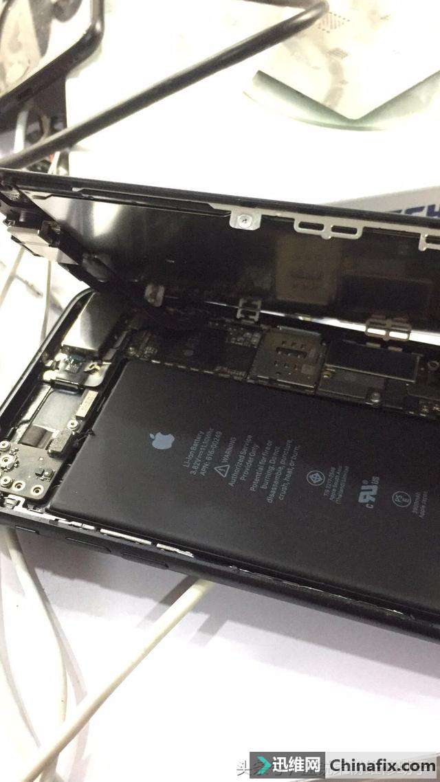 iPhone7 Plus处理器虚焊导致不开机检修思路