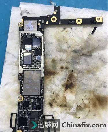 iPhone6 Plus有充电图标不充电检修思路