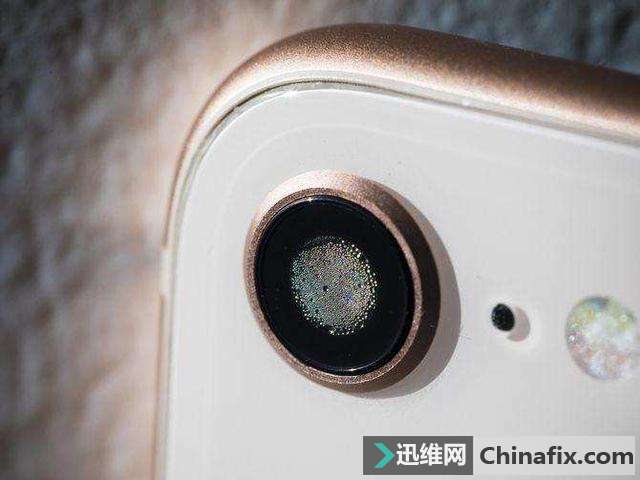 iPhone 8手机镜头进水，IP67 防水不靠谱