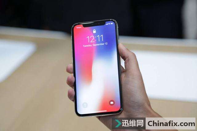 苹果iOS 11.1.2发布后iPhone X低温触摸无响应问题搞定了吗？