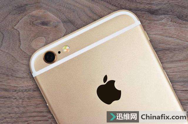 苹果iOS系统更新会让你的iPhone越来越卡 已找到铁证！