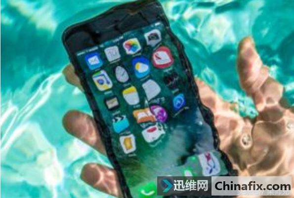 iPhone 8进水怎么恢复数据？