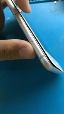 iPhone手机无缘无故屏幕爆开的原因是什么呢？