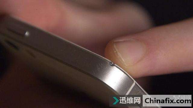 想换iPhone电池得先修其他问题 这是“霸王条款”吗？