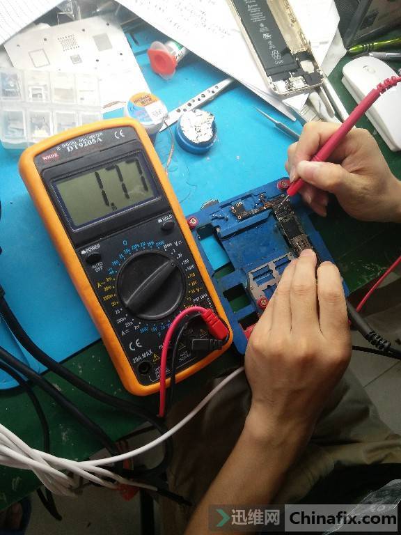 iPhone6手机开机不显示曲折维修