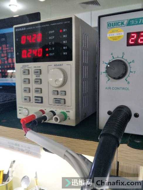 iPhone6S开机无显示检修思路