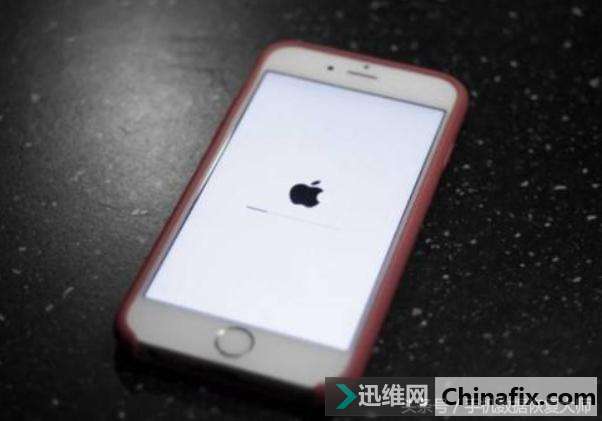 iPhone系统更新失败如何维修？这一招你必须要学会！