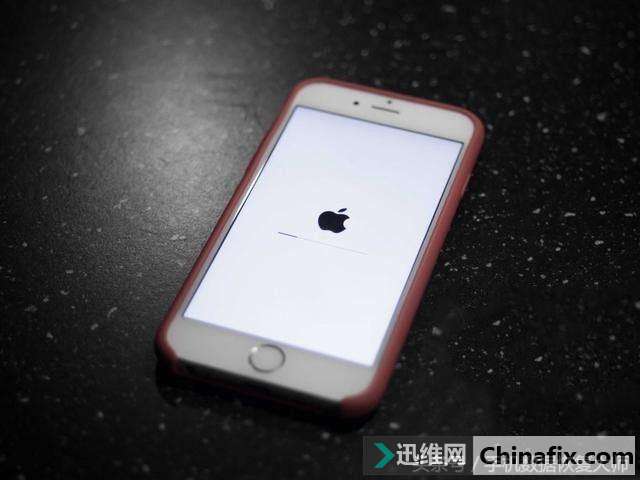iPhone手机死机了如何维修？怎么维修iPhone手机死机问题？