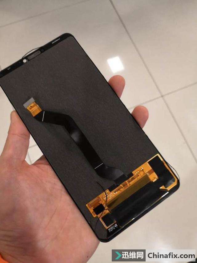 重磅新特性：荣耀8X MAX内部COF封装、双扬声器！