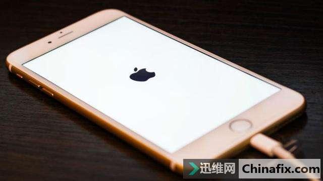 iPhone手机耗电快如何维修？关掉这几个功能你再试试！