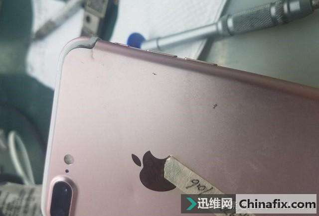 iPhone7P手机摔后不拍照、声音时有时无、不充电，到底摔坏了哪里
