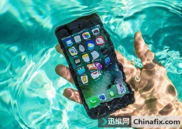 iPhone7进水严重不开机，错失最佳抢救时机，耗时5天满血复活