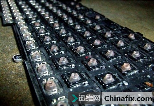 笔记本键盘进水如何维修