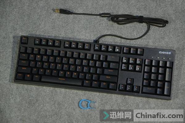 GS104机械键盘红轴加LED灯