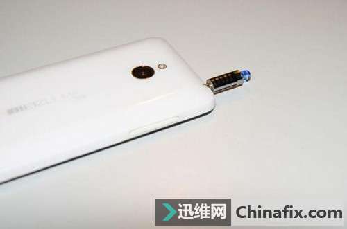 手机耳机孔这6个另类玩法，你都试过没？