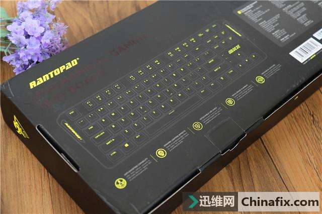 机械键盘也可以小清新，键盘码字舒适感也爆棚