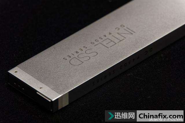 英特尔新SSD为什么要做成这个样？
