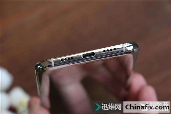 无力回天　3.5mm耳机孔要彻底消失