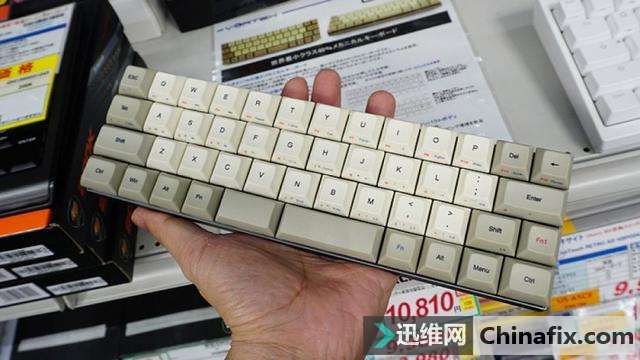 世界上最小的机械键盘，放在口袋就能吃鸡