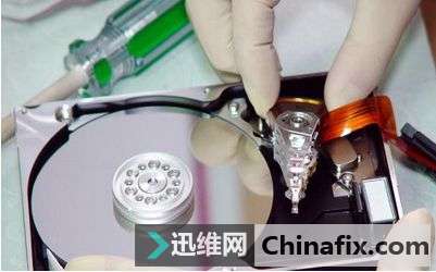 硬盘开盘数据恢复多少钱？