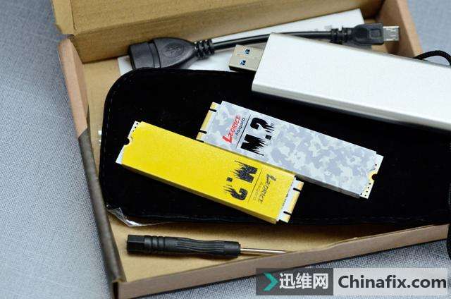 这个改造只要59，M.2 SSD瞬间变身360G超大U盘！