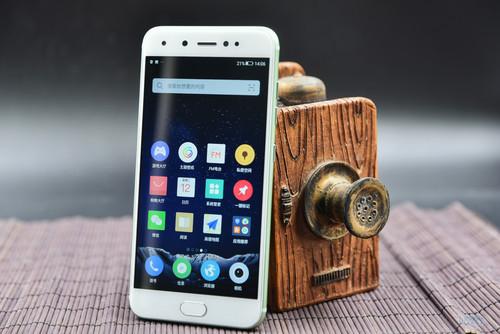 金立S10实时硬件虚化 对比OPPO R11