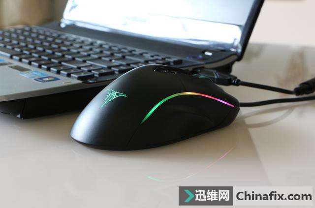 塔兰特电竞鼠标测评