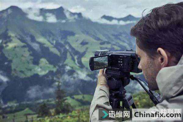 索尼首发4K HDR民用摄像机
