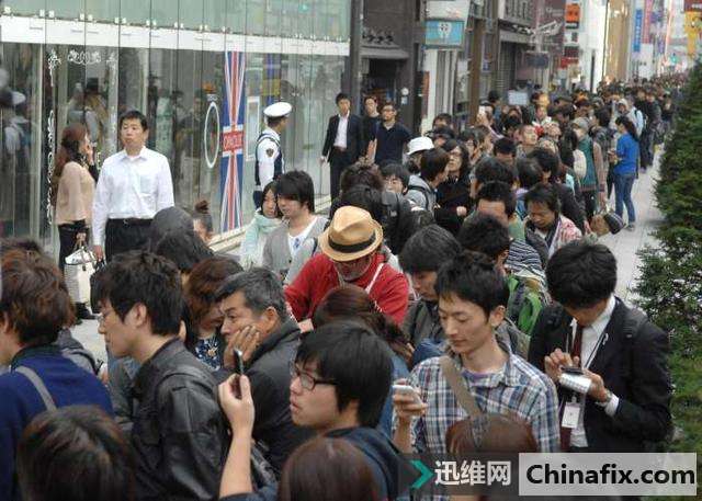 iPhone 8首卖遇冷！只迎来了4个果粉，尴尬！